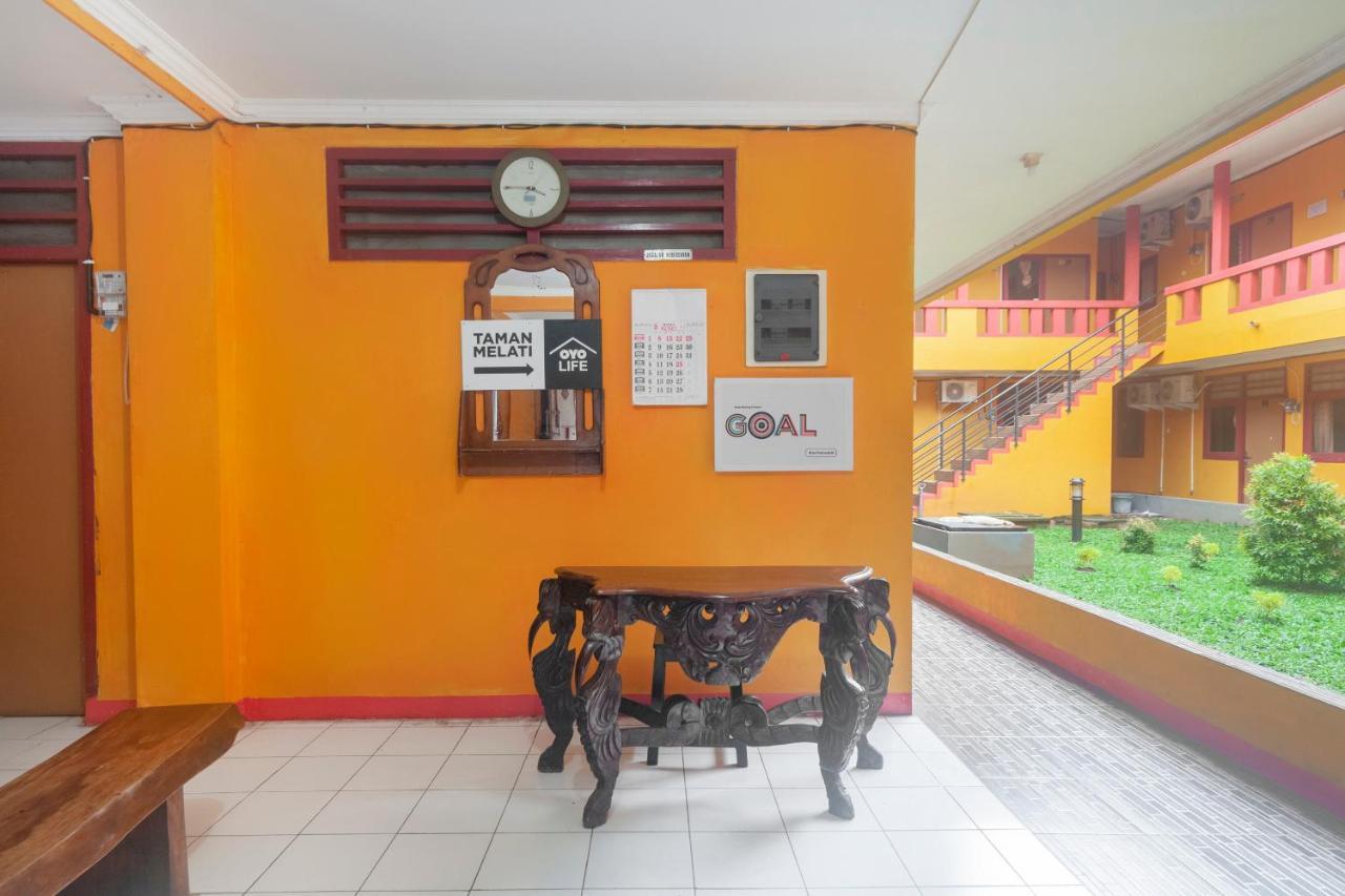 Oyo Life 3034 Taman Melati Depok Exterior foto