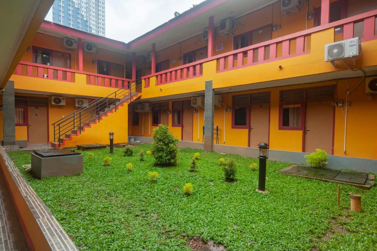 Oyo Life 3034 Taman Melati Depok Exterior foto