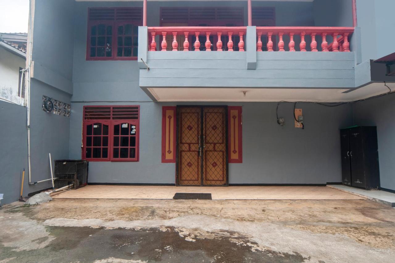 Oyo Life 3034 Taman Melati Depok Exterior foto